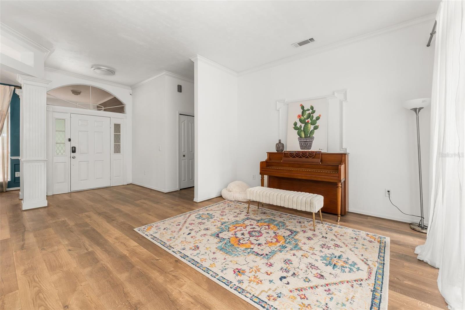 Image 4 of 46 For 11520 8th Lane