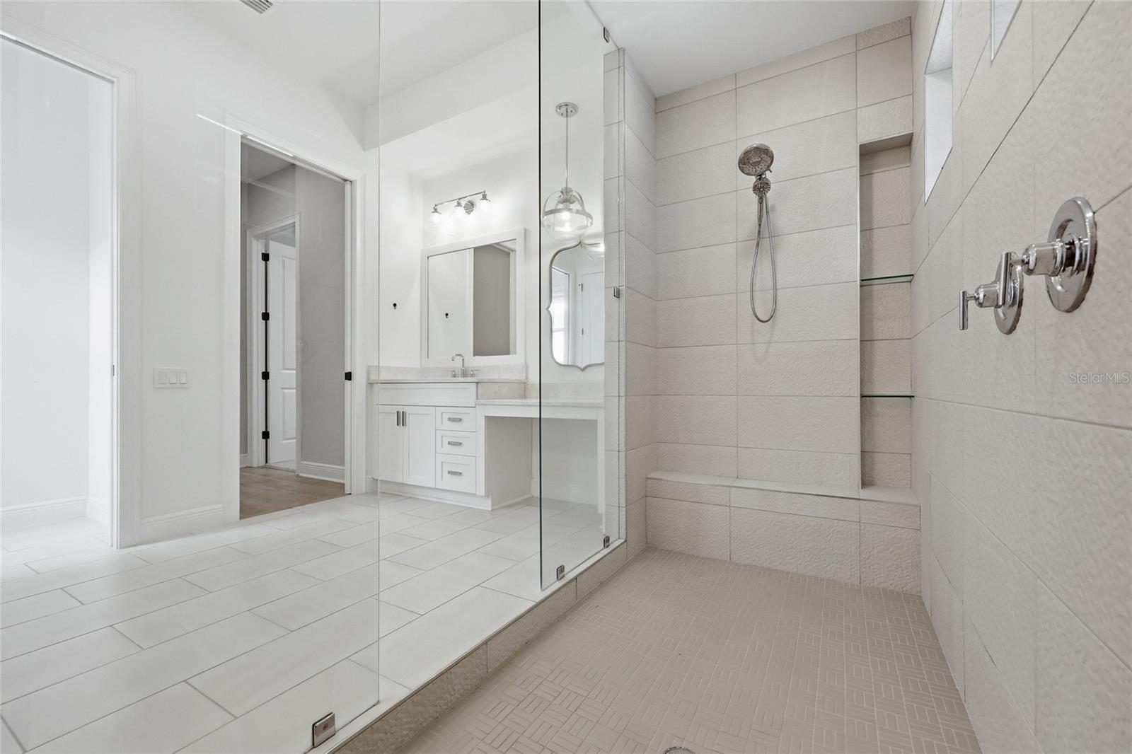 Image 21 of 45 For 3636 49th Drive