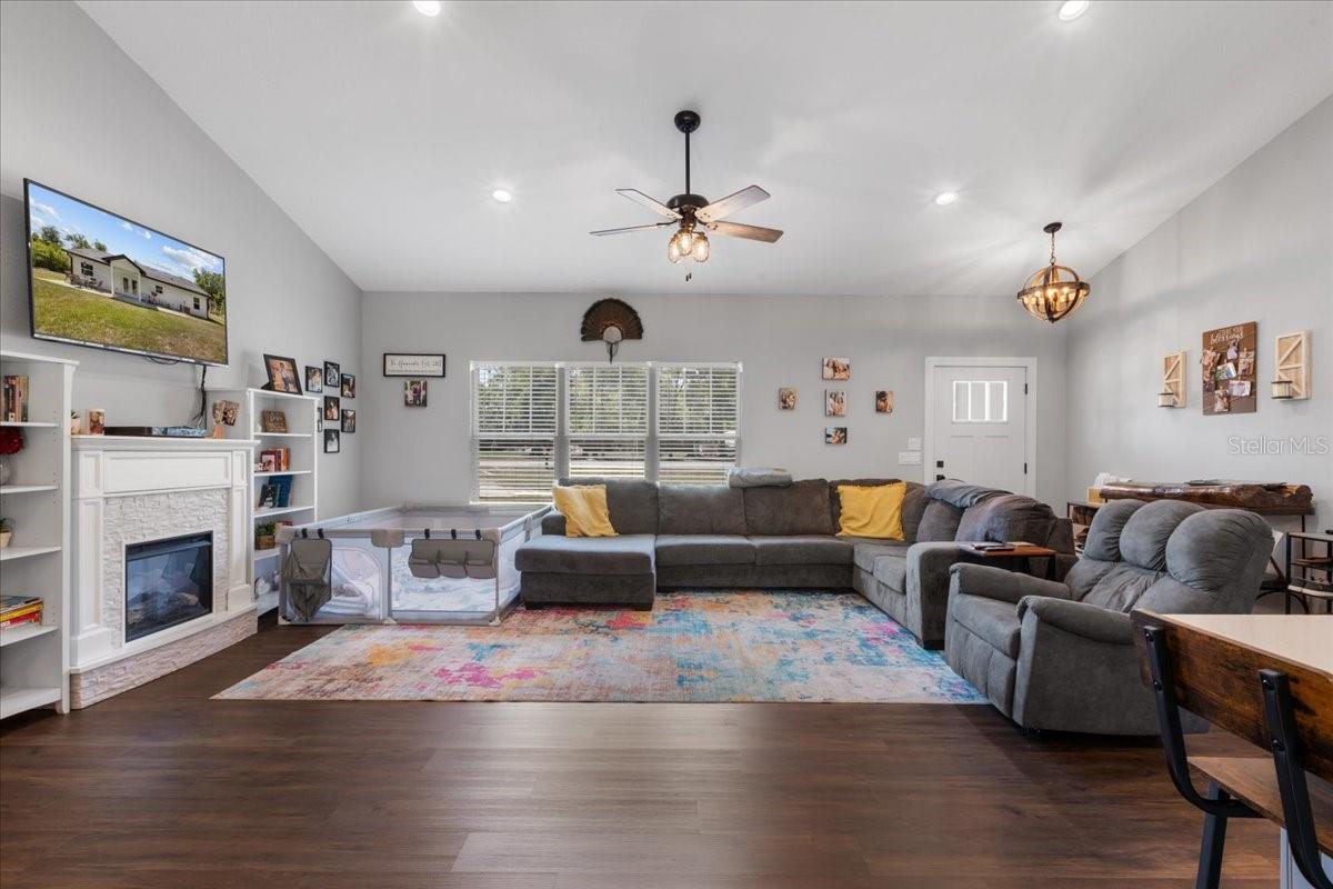Image 4 of 54 For 5231 73rd Street