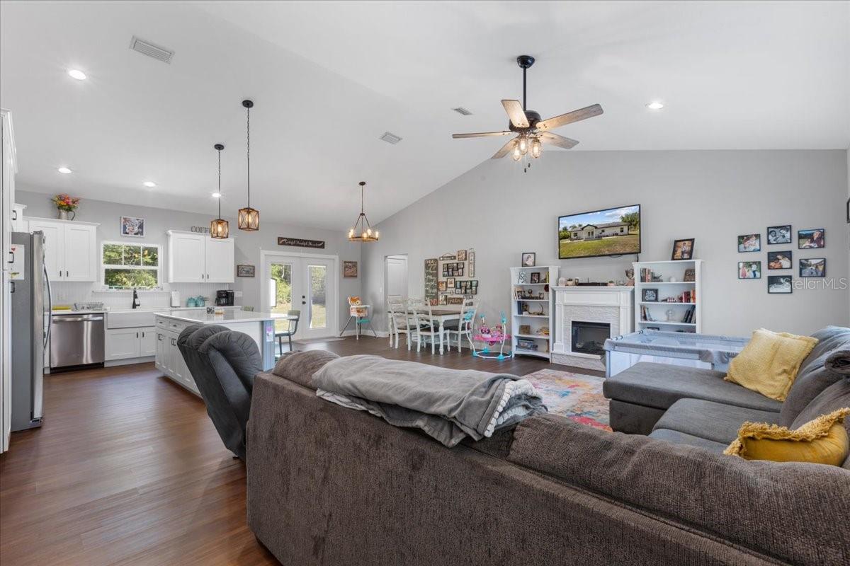 Image 6 of 54 For 5231 73rd Street