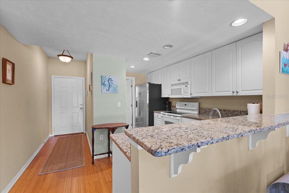 Listing photo id 14 for 54 910th Avenue 115