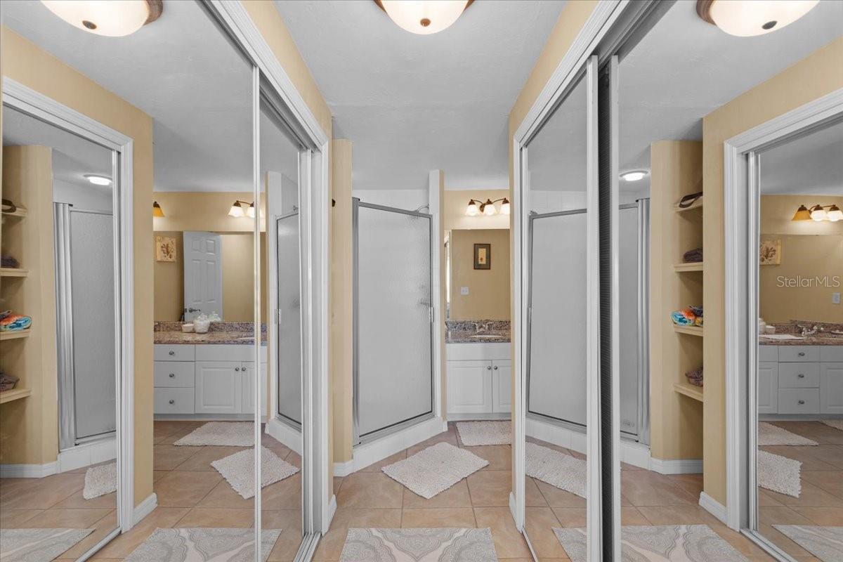 Listing photo id 22 for 54 910th Avenue 115