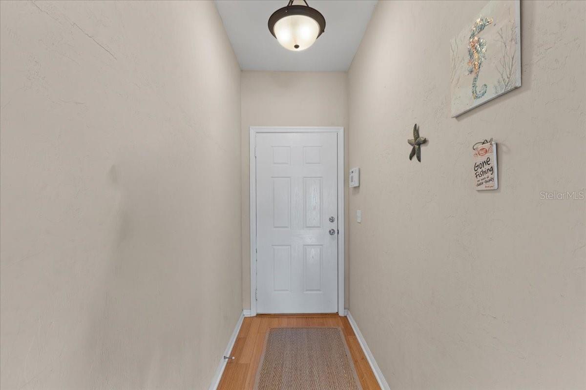 Listing photo id 36 for 54 910th Avenue 115