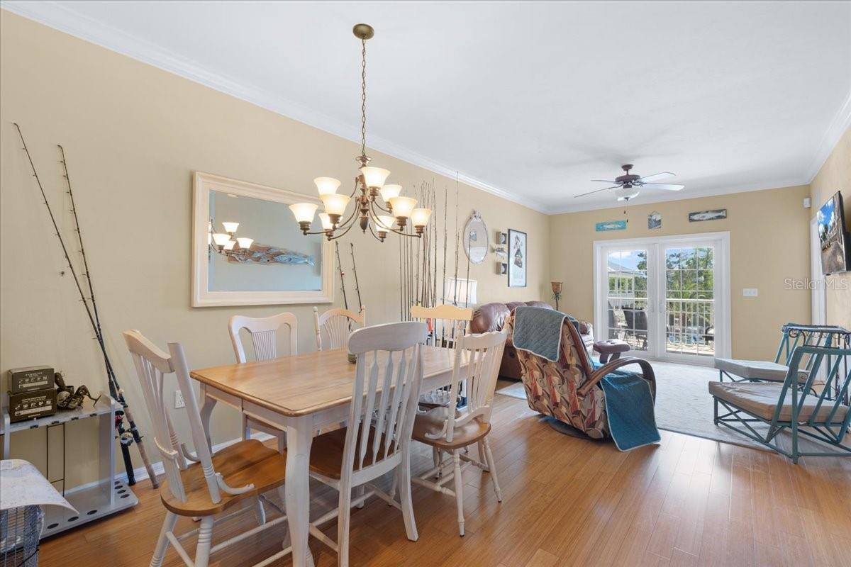 Listing photo id 6 for 54 910th Avenue 115