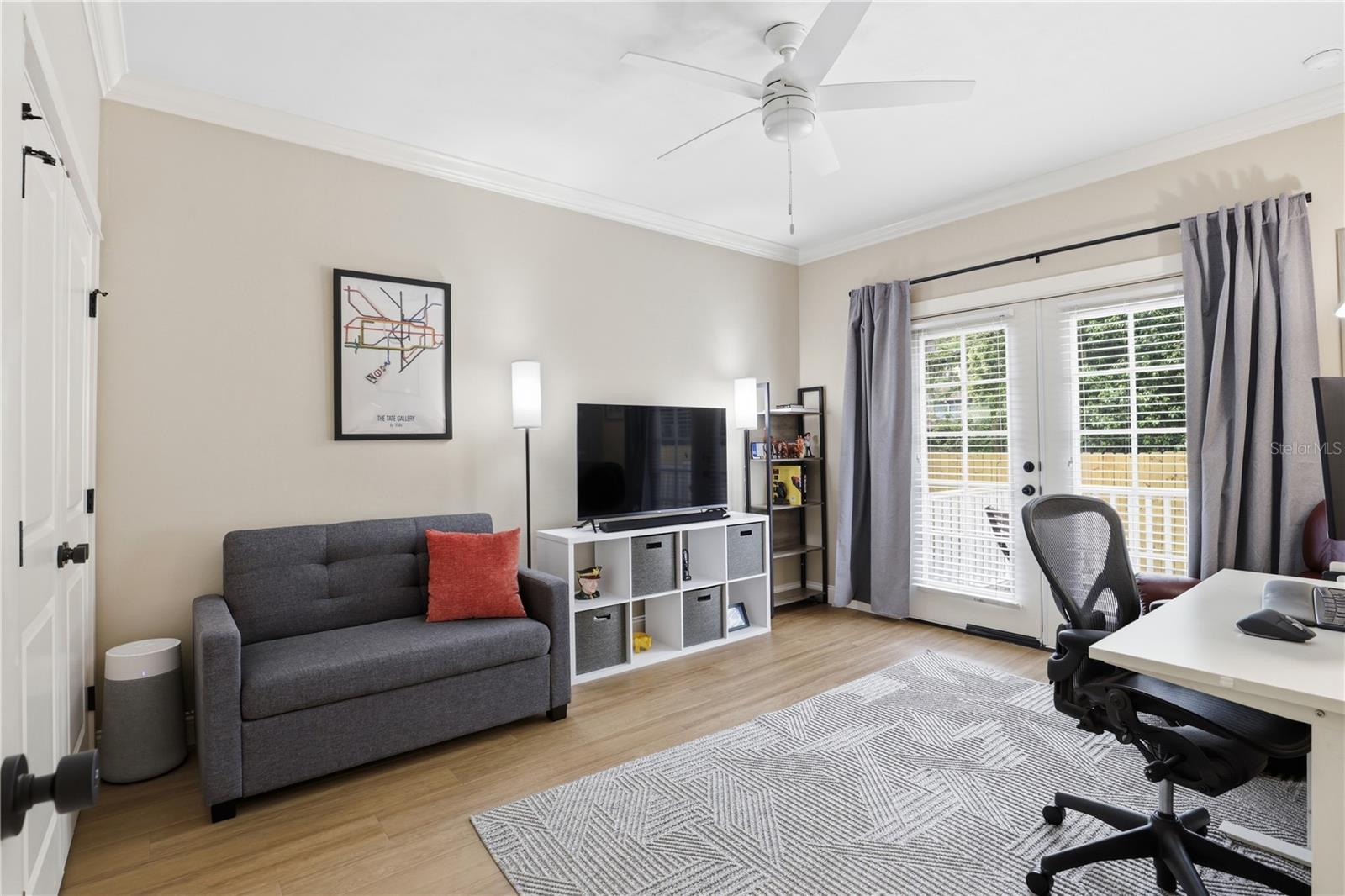 Image 23 of 39 For 811 3rd Avenue