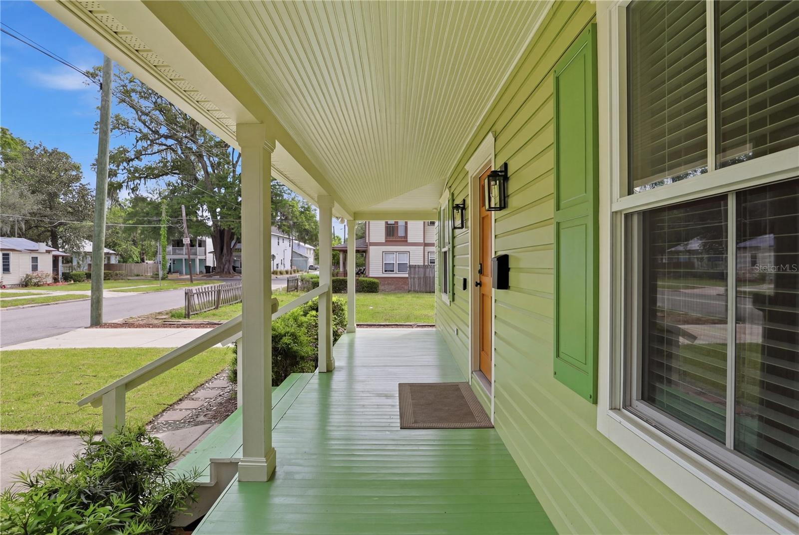 Image 38 of 39 For 811 3rd Avenue