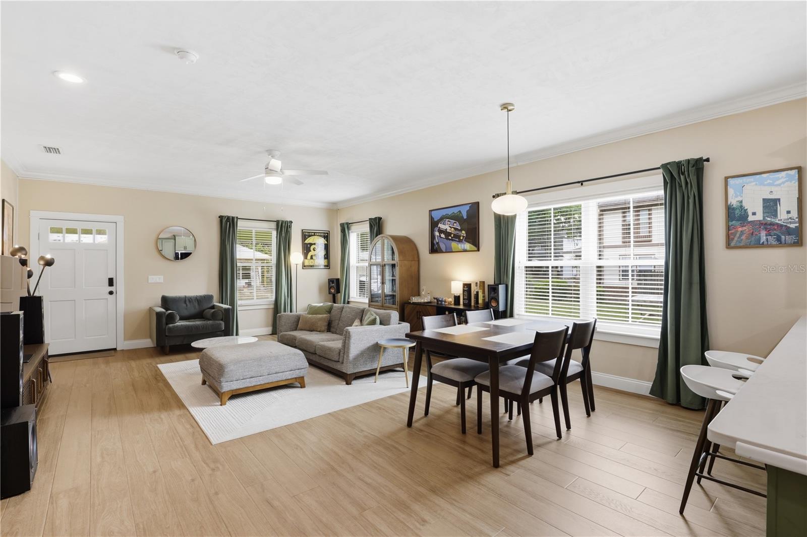 Image 6 of 39 For 811 3rd Avenue