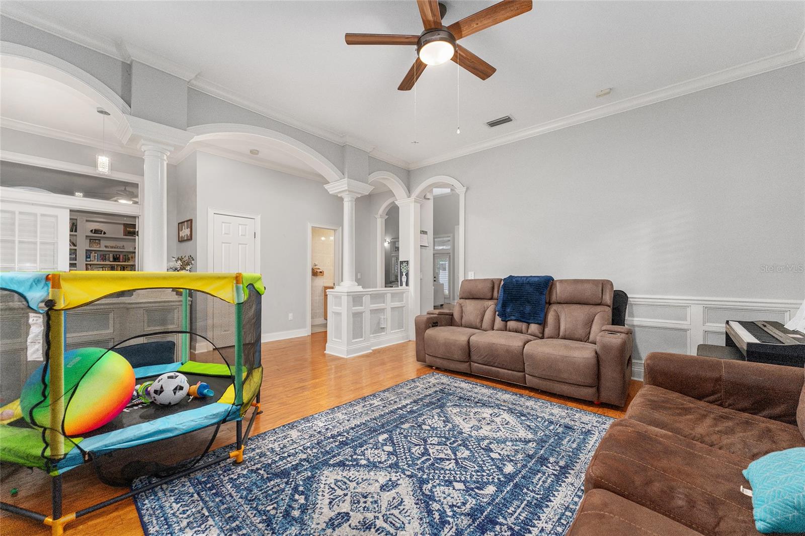 Image 18 of 59 For 240 131st Street