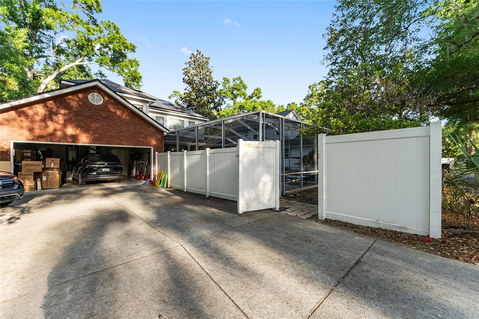 Image 42 of 59 For 240 131st Street