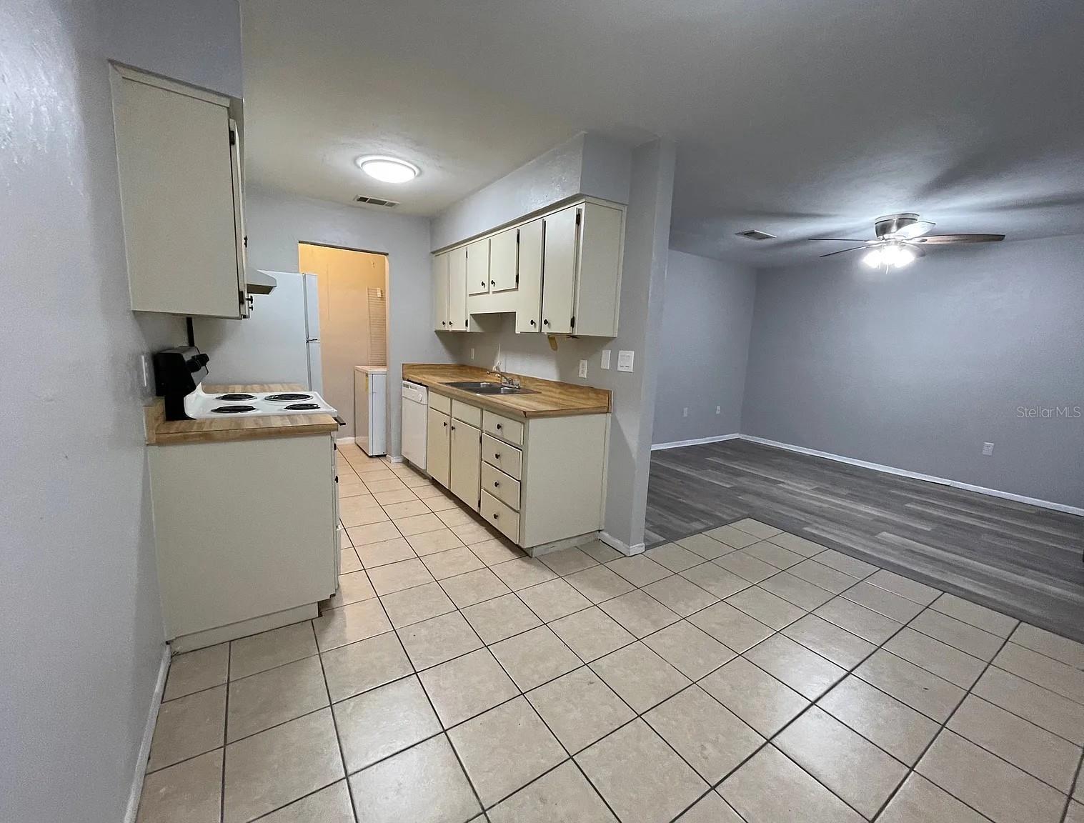 Image 3 of 9 For 2210 70th Terrace