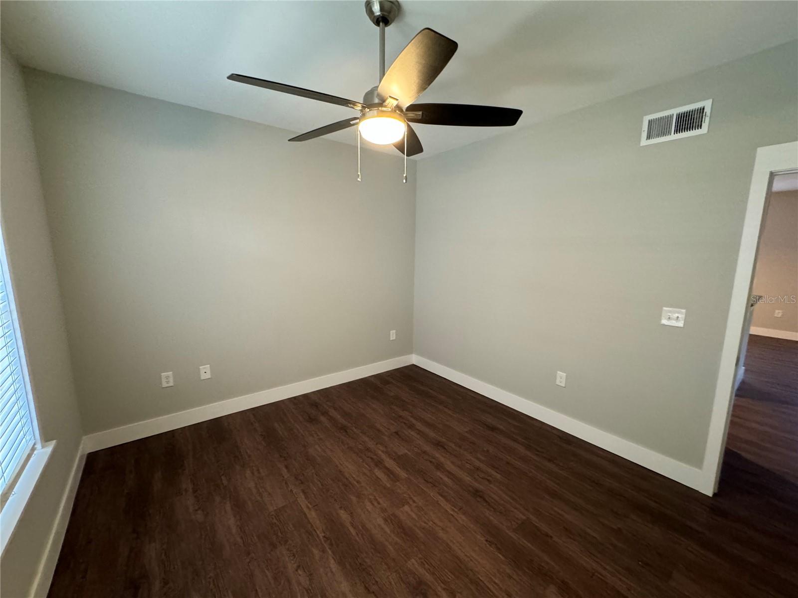 Image 11 of 17 For 10000 52nd Avenue 139