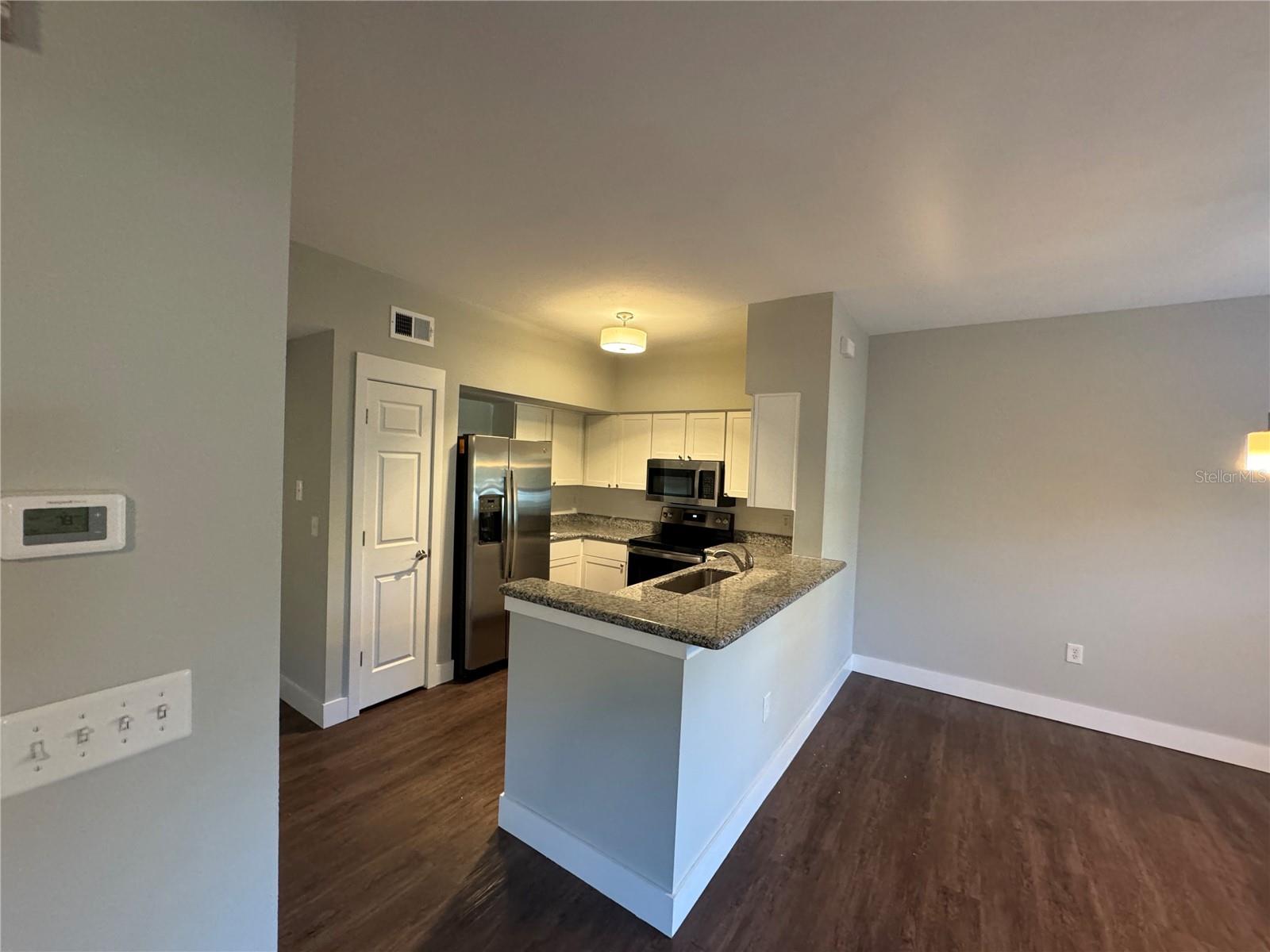 Image 4 of 17 For 10000 52nd Avenue 139