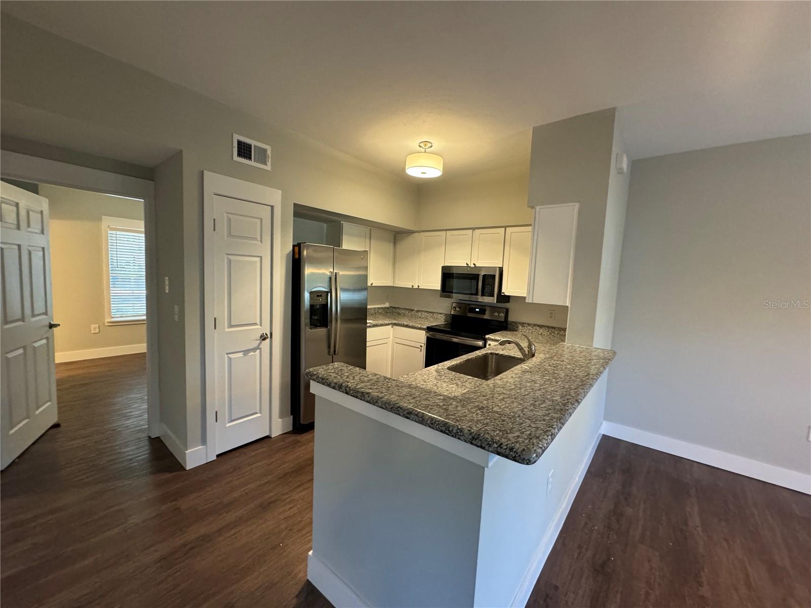 Image 5 of 17 For 10000 52nd Avenue 139