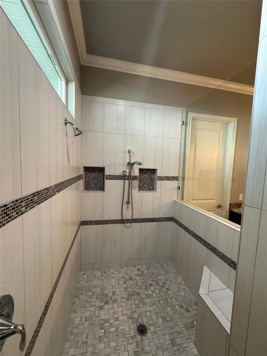 Image 19 of 30 For 9005 25th Road