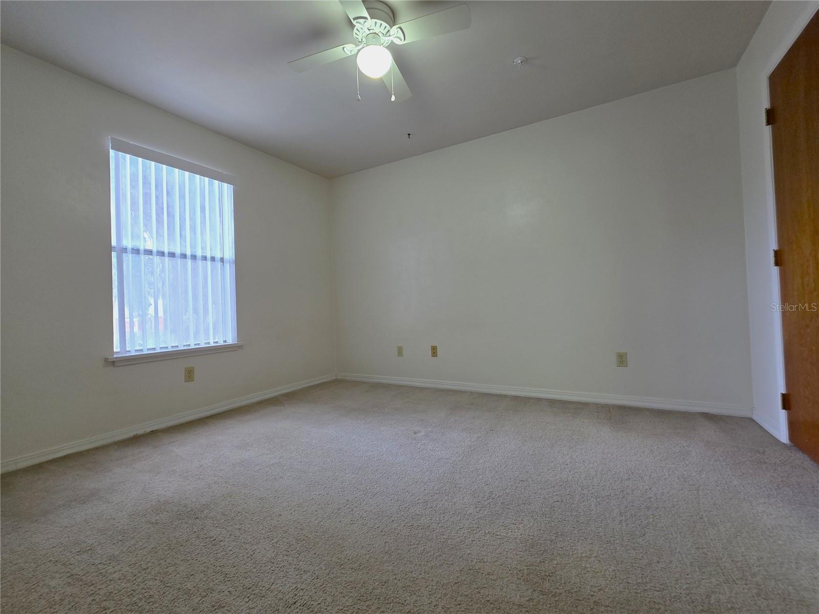 Image 12 of 17 For 2360 Sw Archer Rd  912