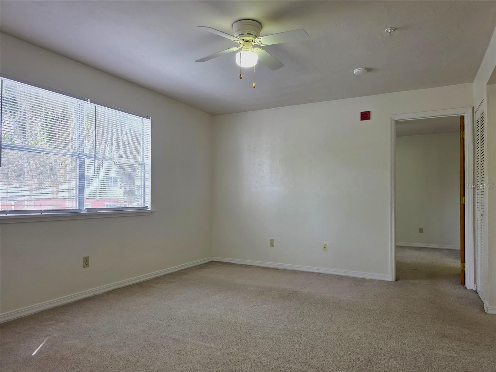 Image 4 of 17 For 2360 Sw Archer Rd  912