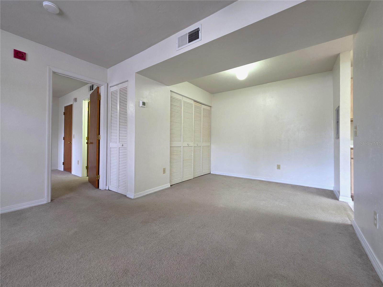 Image 5 of 17 For 2360 Sw Archer Rd  912