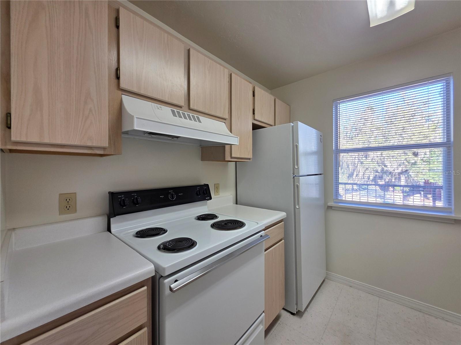 Image 9 of 17 For 2360 Sw Archer Rd  912