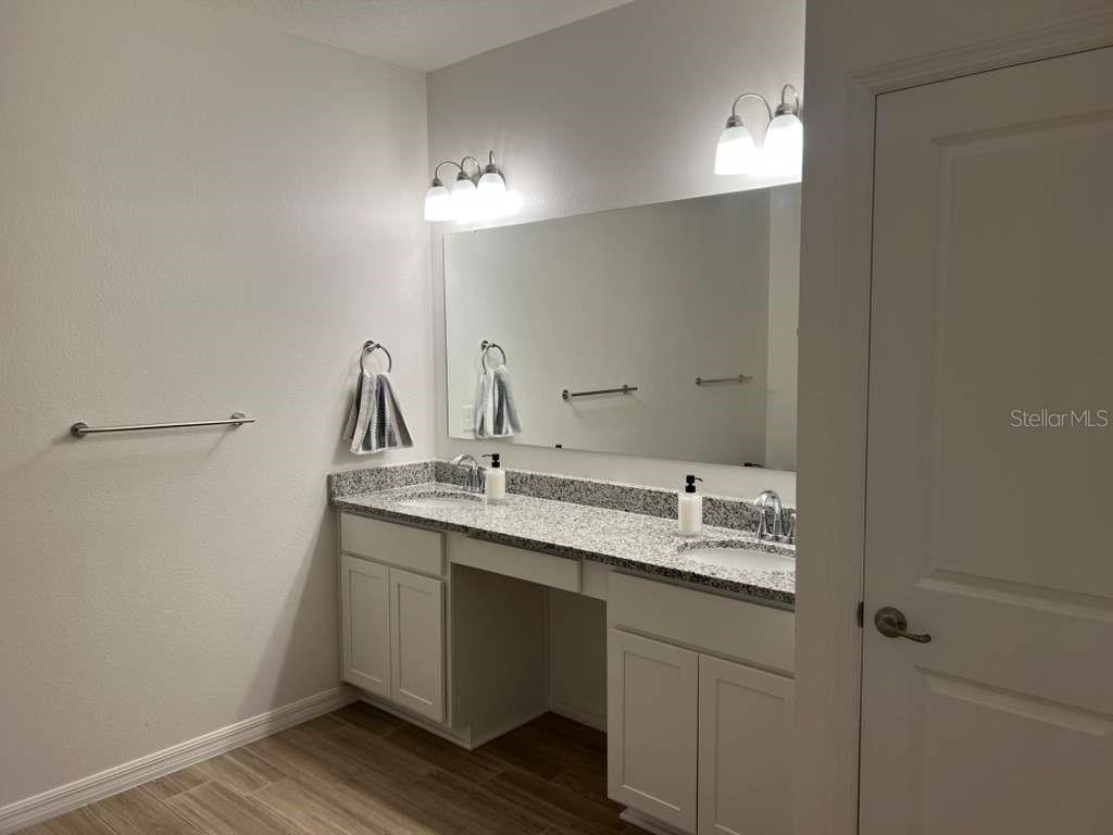 Image 11 of 19 For 1814 248th Way