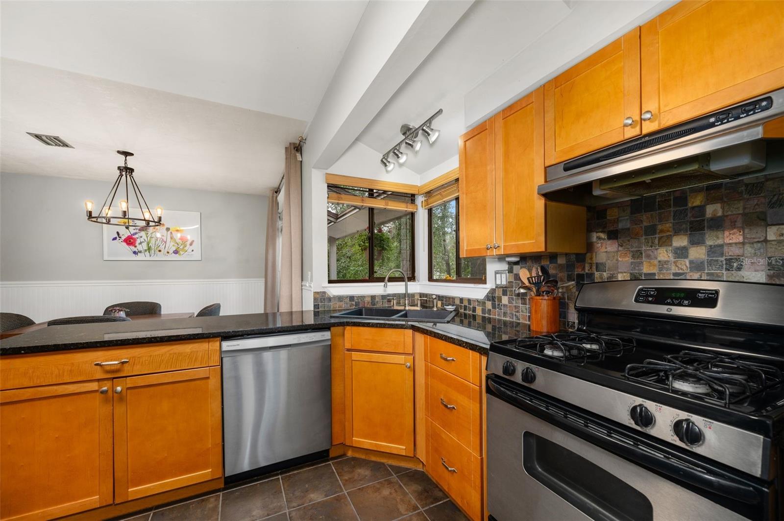 Image 13 of 44 For 3527 46th Place