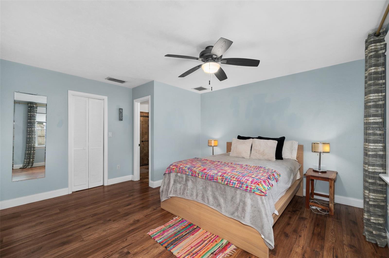 Image 18 of 44 For 3527 46th Place