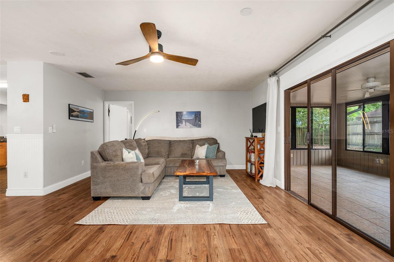 Image 6 of 44 For 3527 46th Place