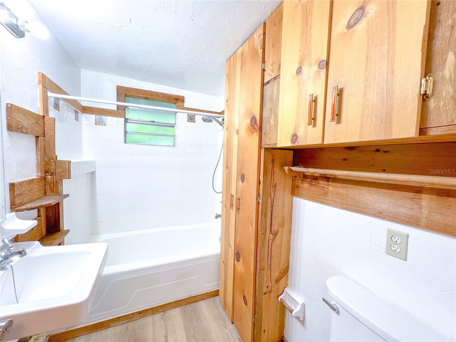 Image 11 of 16 For 25825 Newberry Road