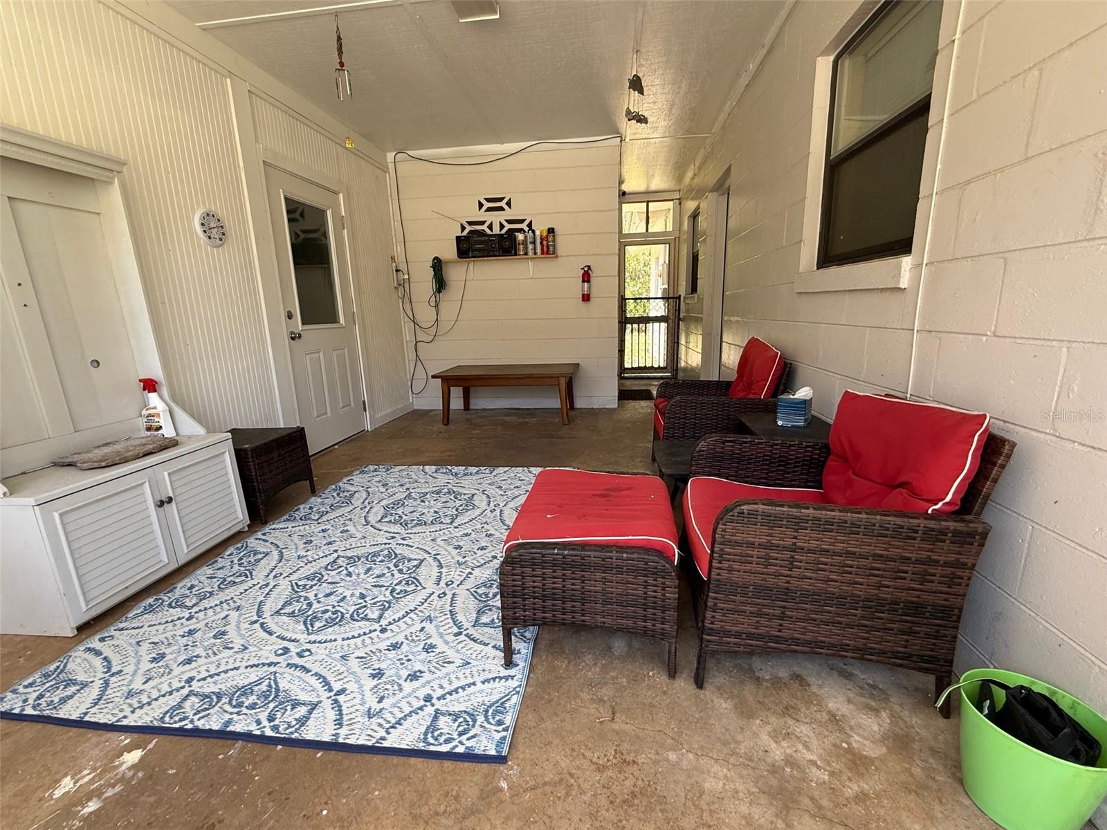 Image 4 of 30 For 1135 Neil Court