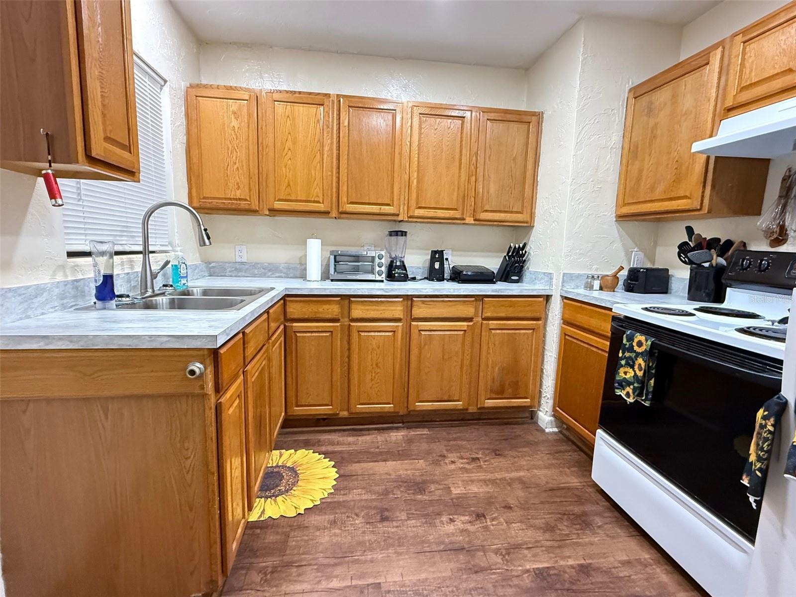 Image 5 of 30 For 1135 Neil Court