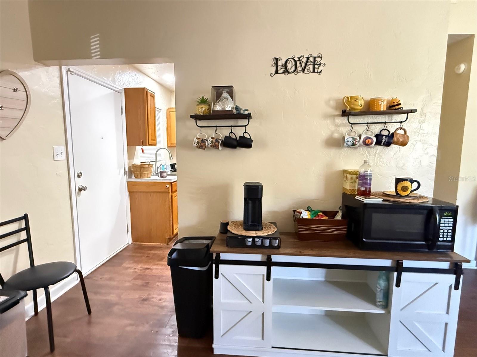 Image 6 of 30 For 1135 Neil Court