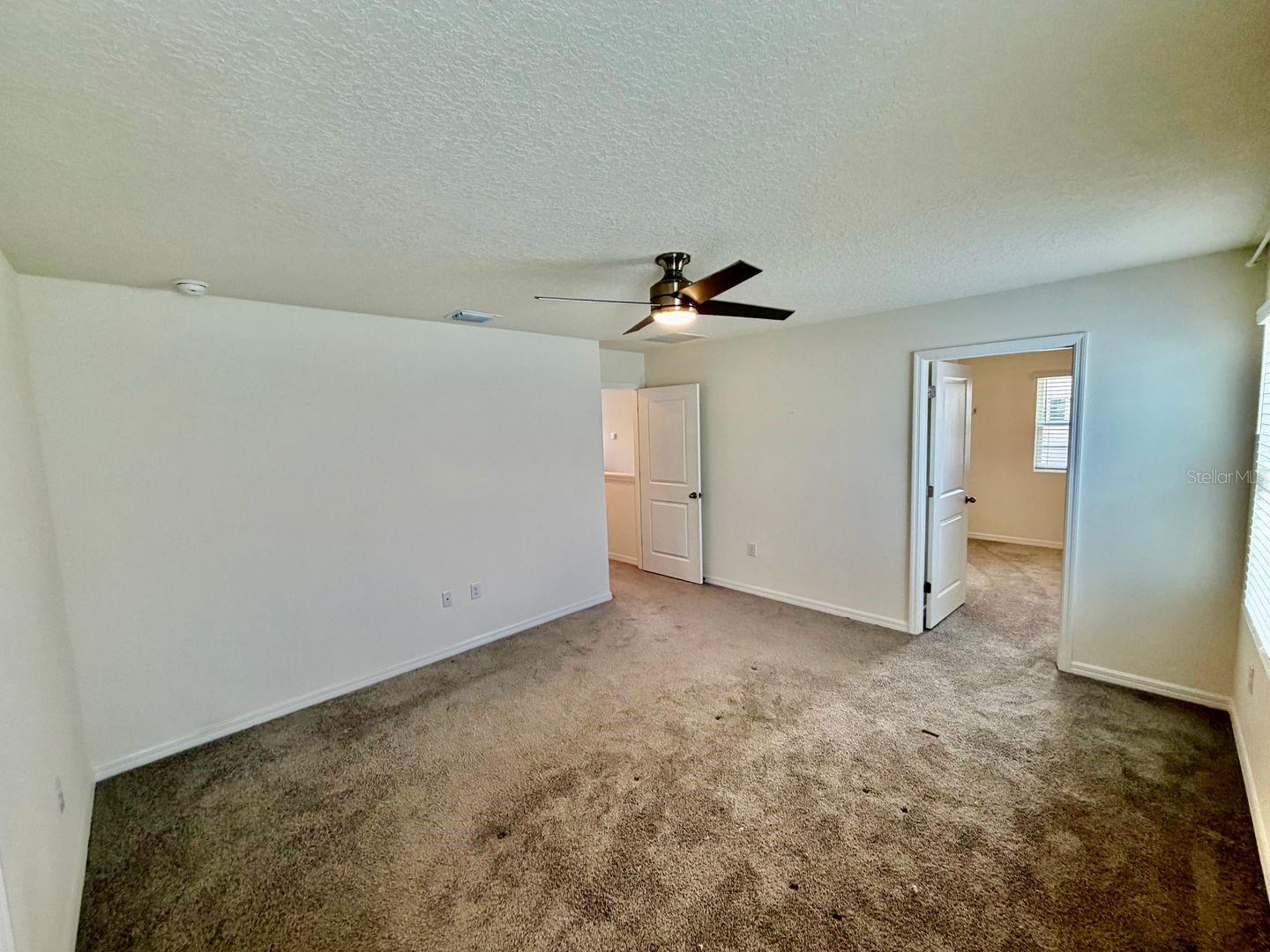 Image 11 of 33 For 24706 11th Place