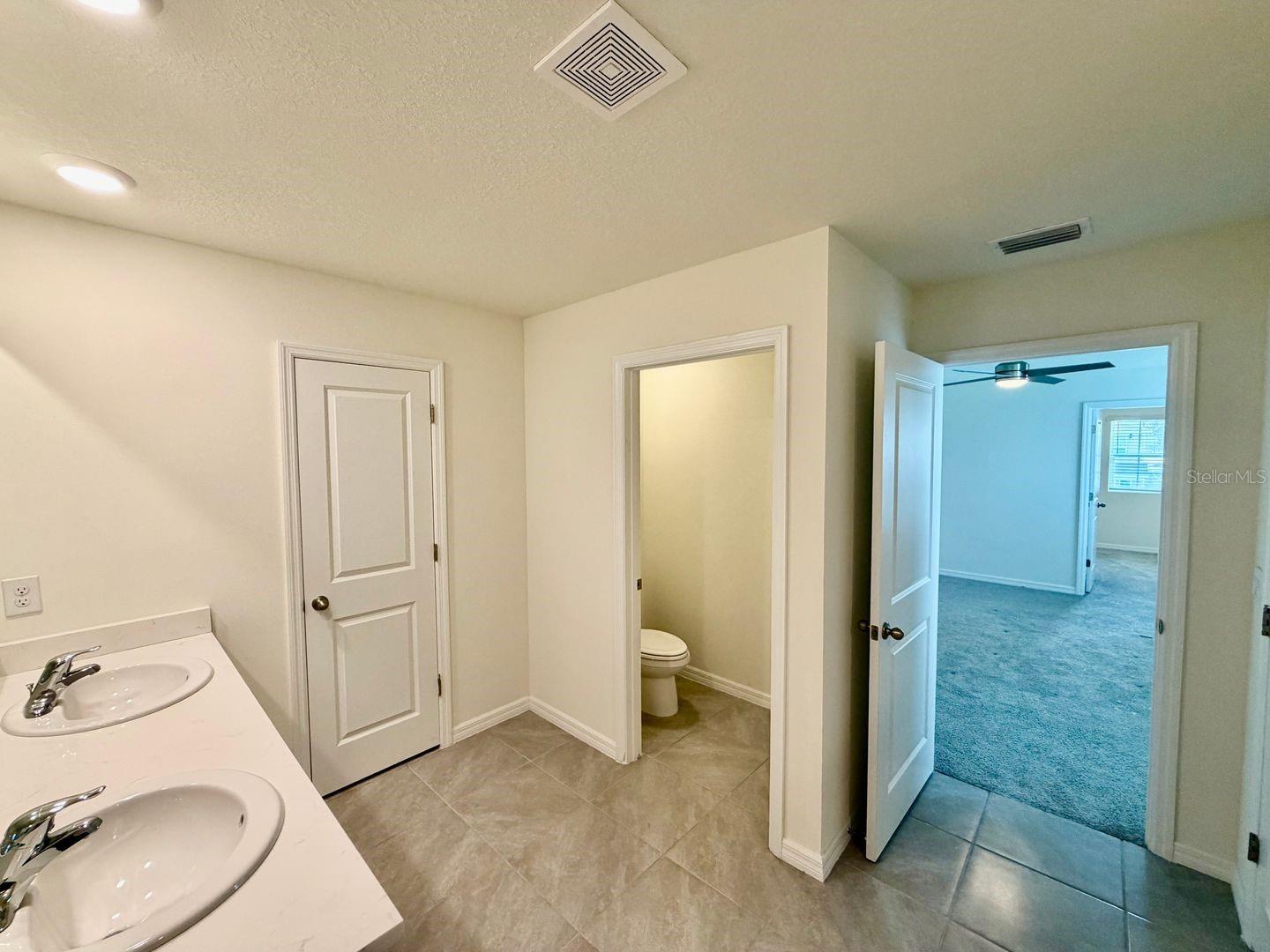 Image 14 of 33 For 24706 11th Place