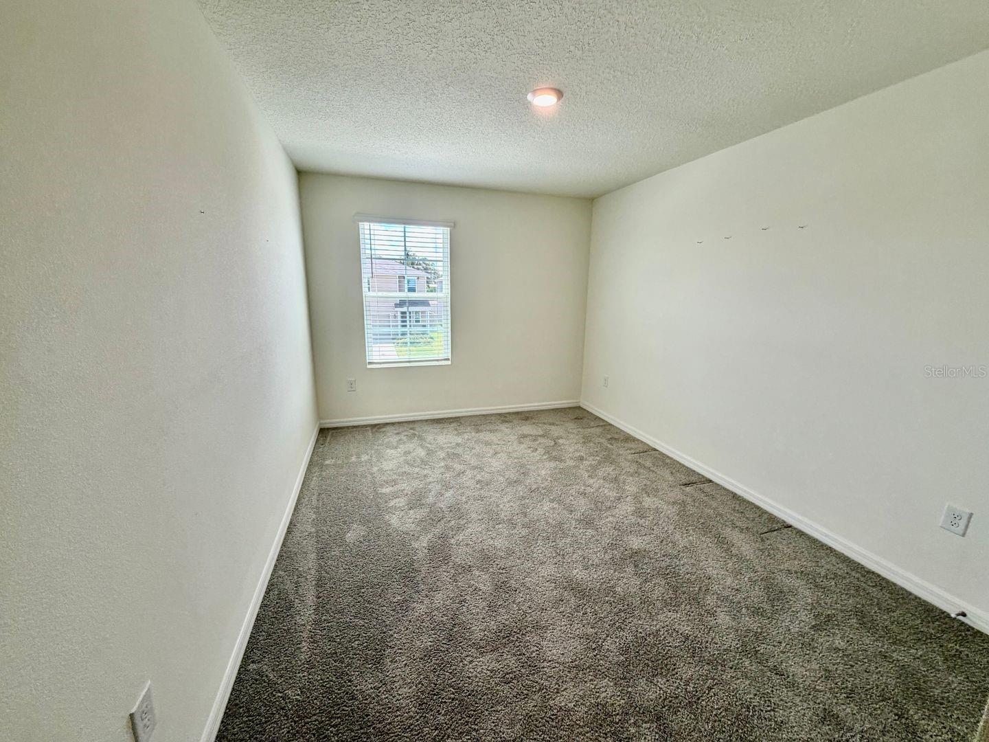 Image 23 of 33 For 24706 11th Place