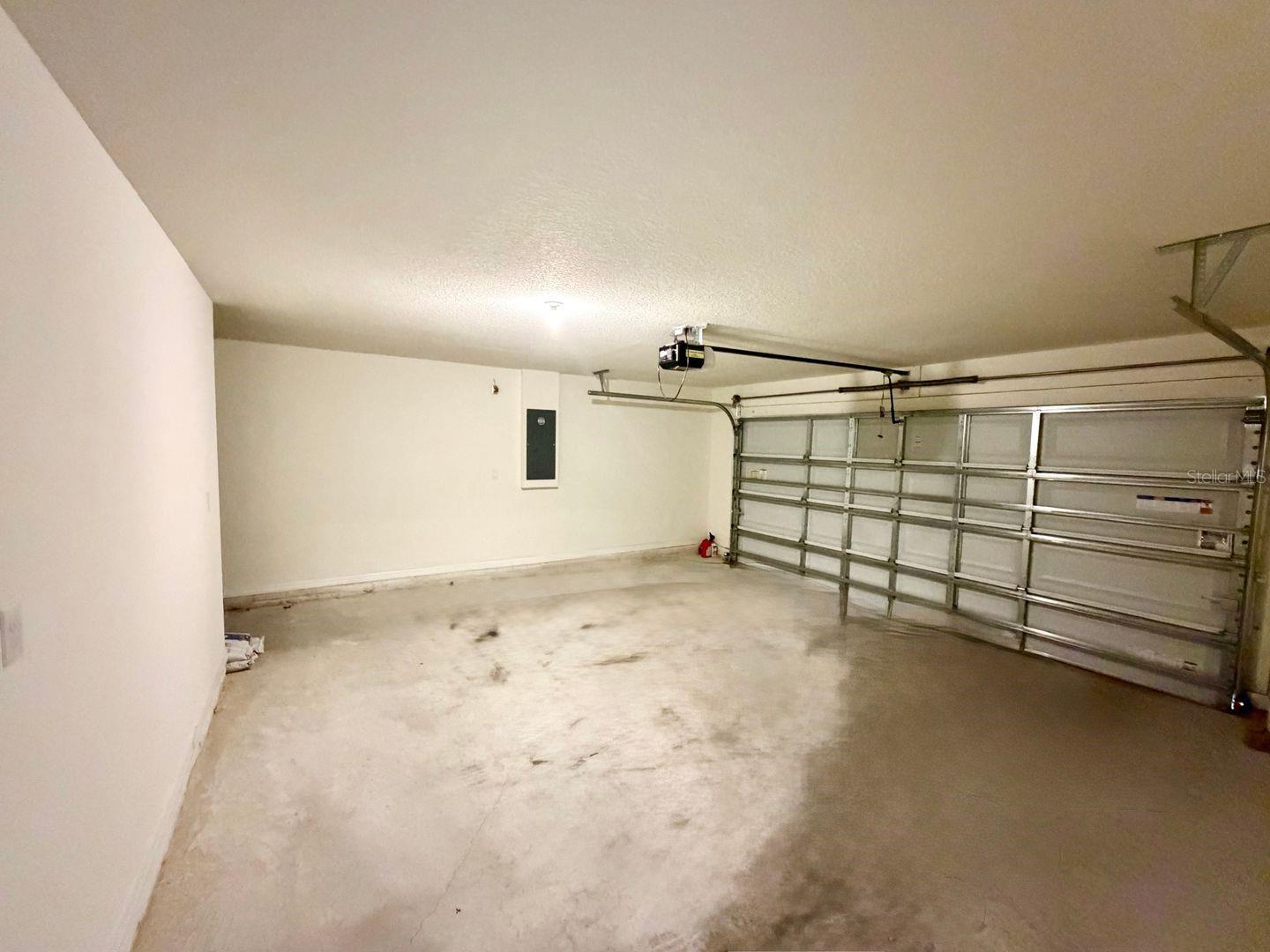 Image 26 of 33 For 24706 11th Place