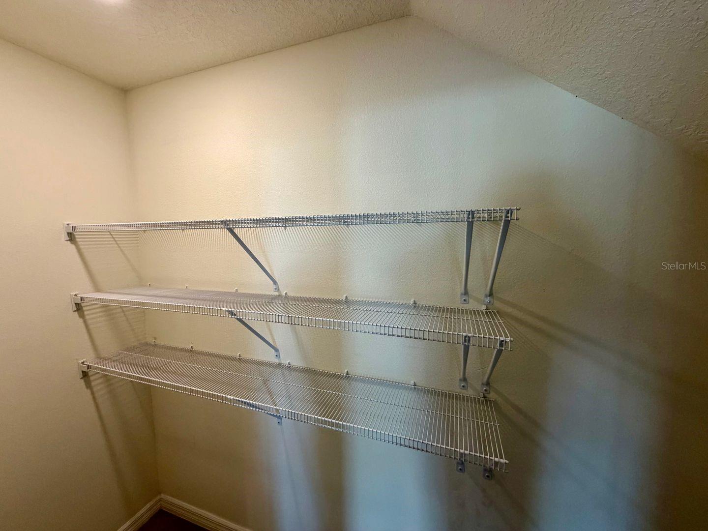 Image 7 of 33 For 24706 11th Place