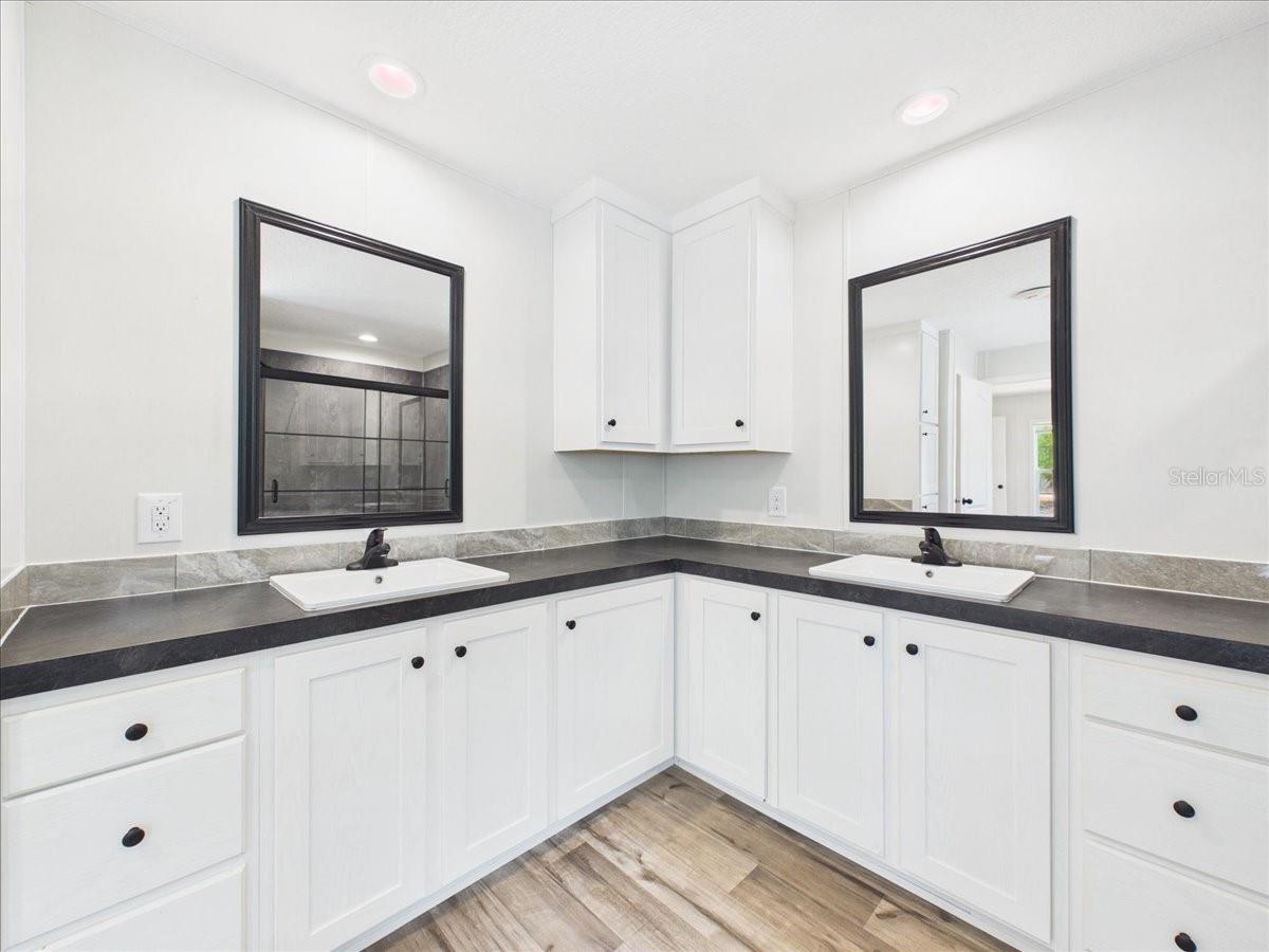 Image 25 of 30 For 137 Beulah Drive