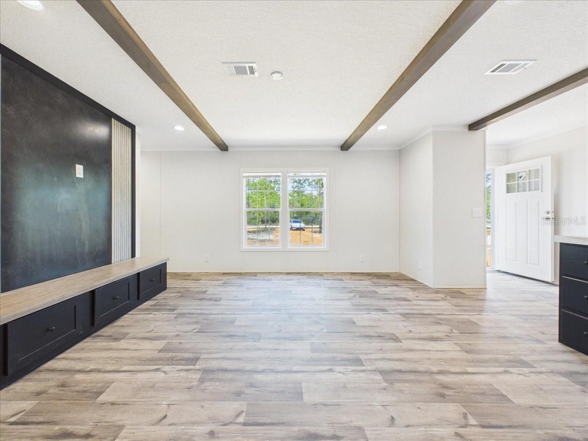 Image 7 of 30 For 137 Beulah Drive