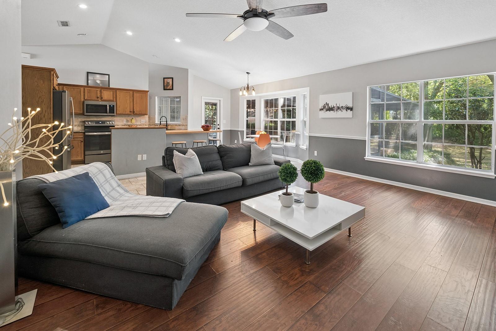 Image 33 of 65 For 6924 80th Drive