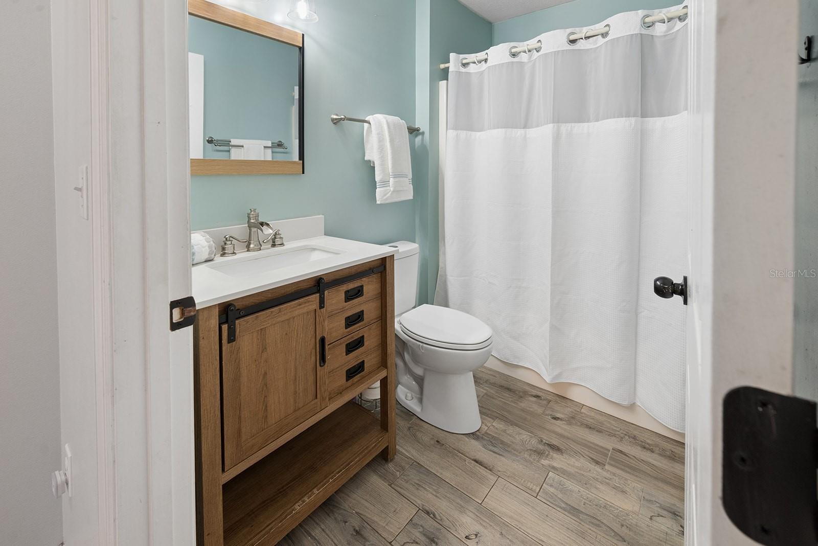 Image 38 of 65 For 6924 80th Drive