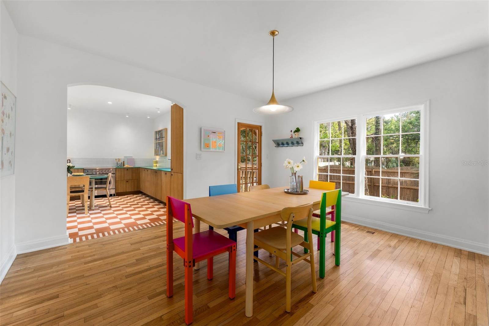 Image 10 of 44 For 521 6th Street