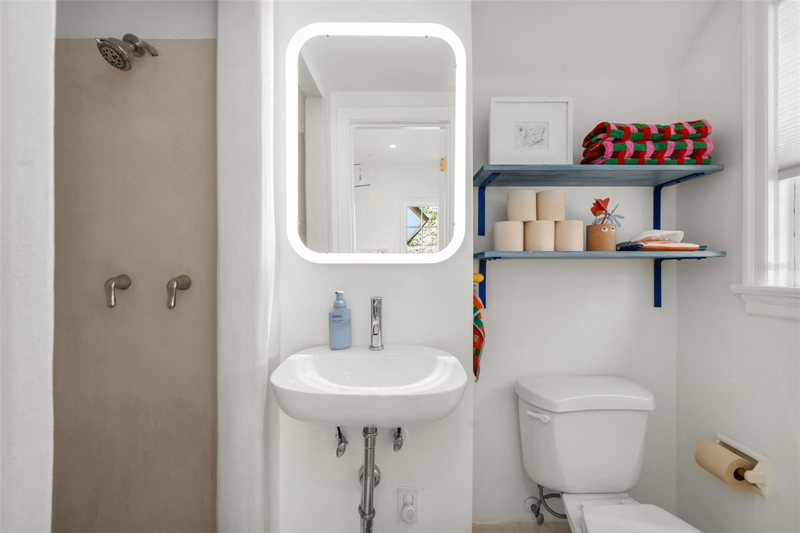 Image 16 of 44 For 521 6th Street