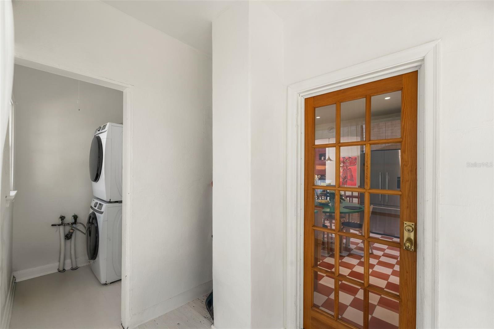 Image 18 of 44 For 521 6th Street