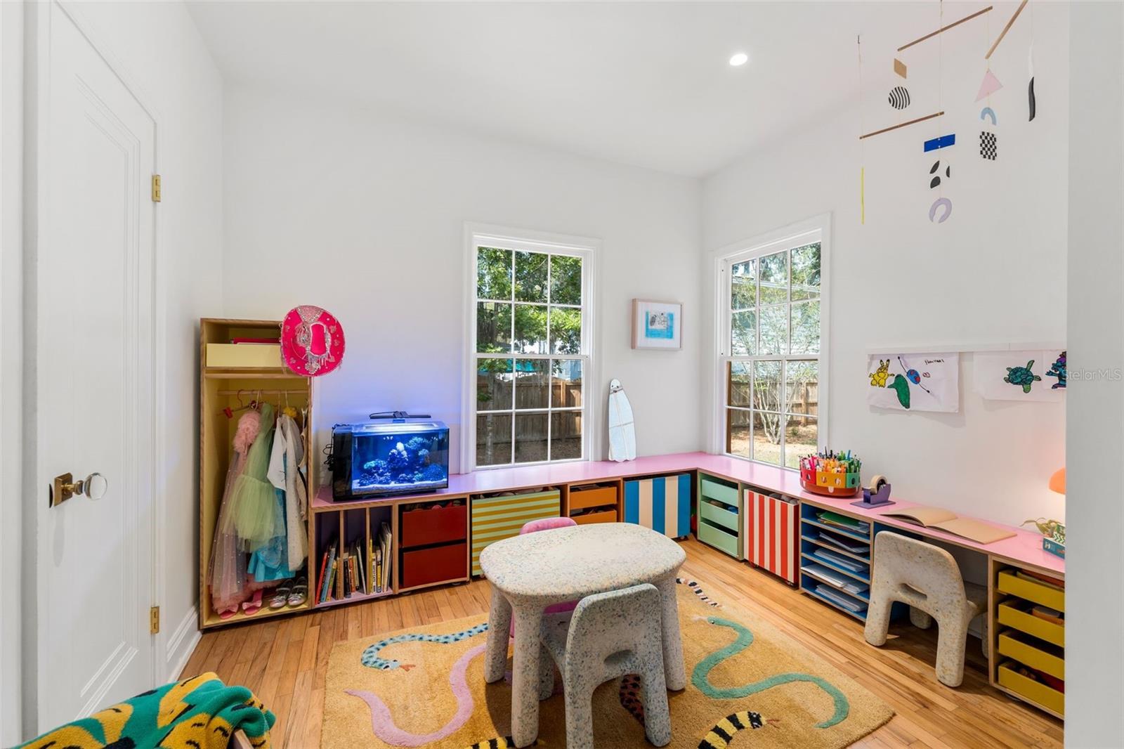 Image 28 of 44 For 521 6th Street