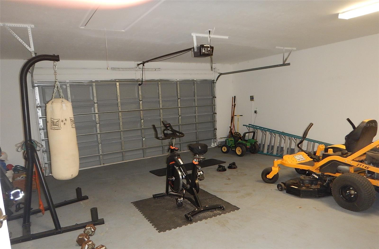 Image 15 of 18 For 6343 Fox Hollow Court