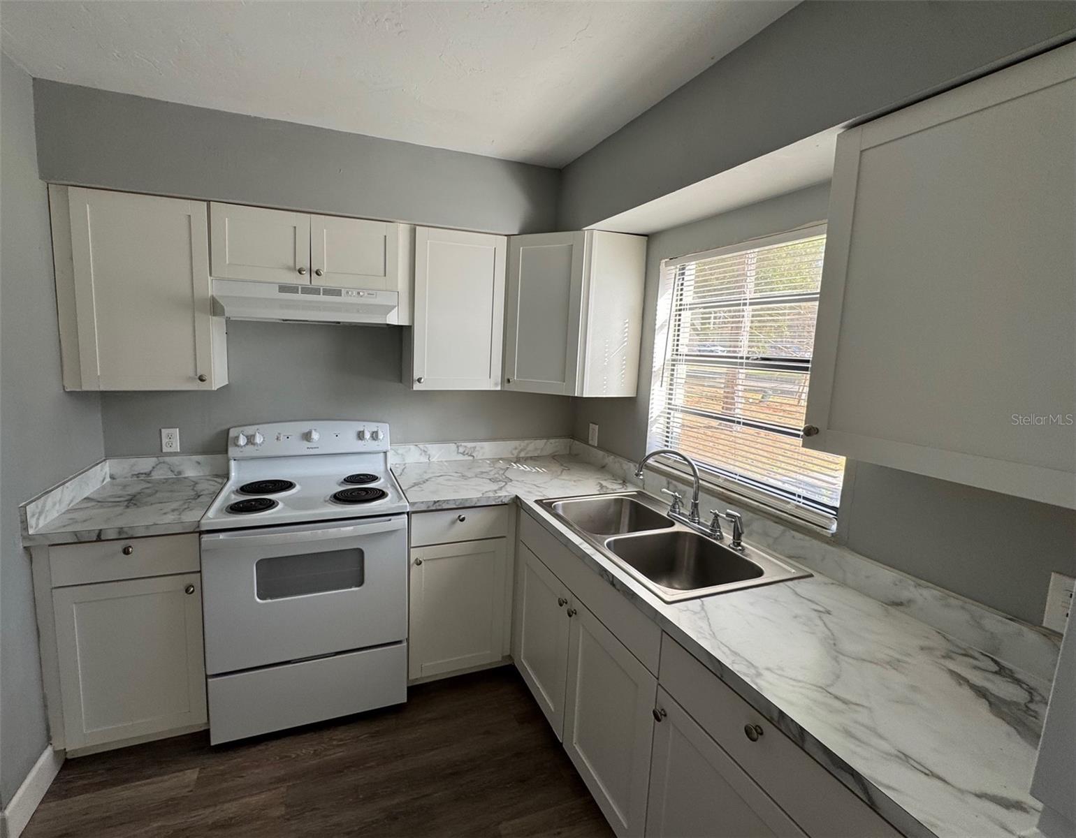 Image 3 of 9 For 7130 45th Place A