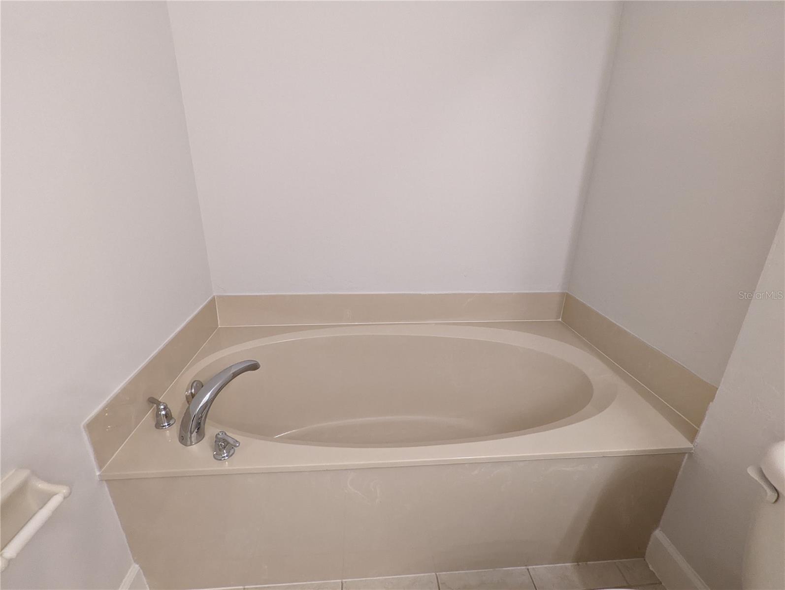 Image 20 of 42 For 7782 64th Lane 1002