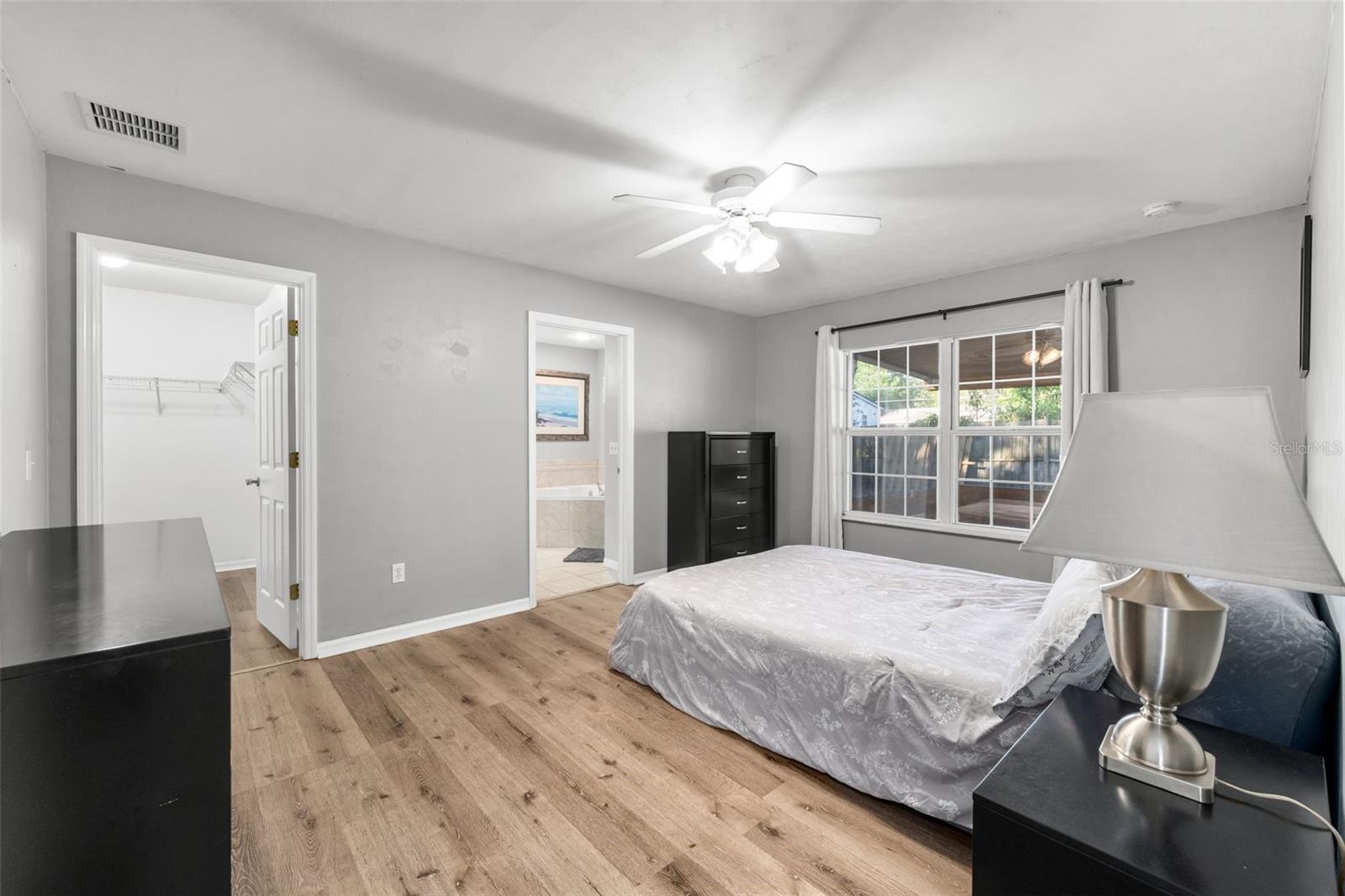 Image 15 of 32 For 4928 63rd Court