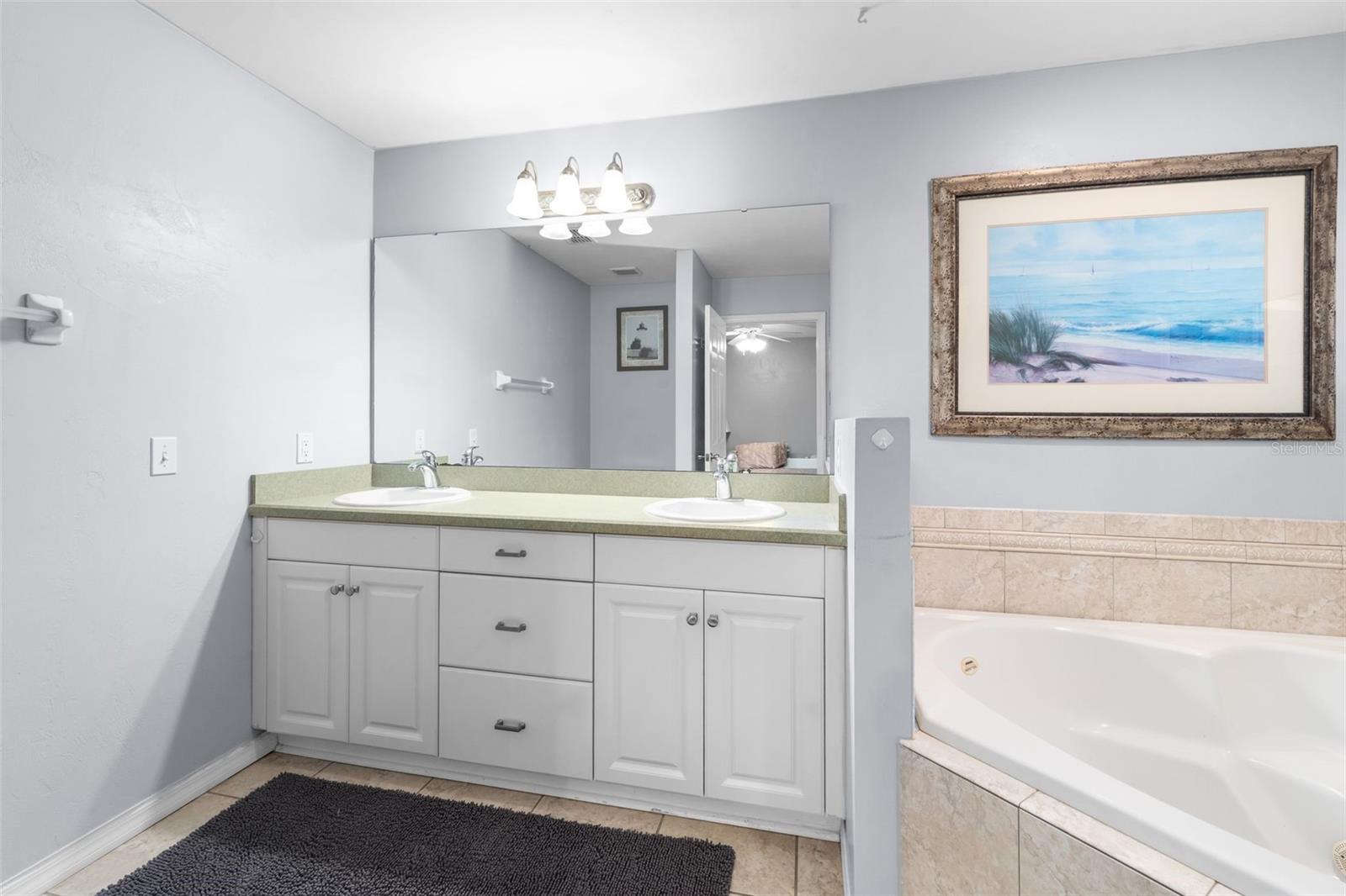 Image 18 of 32 For 4928 63rd Court