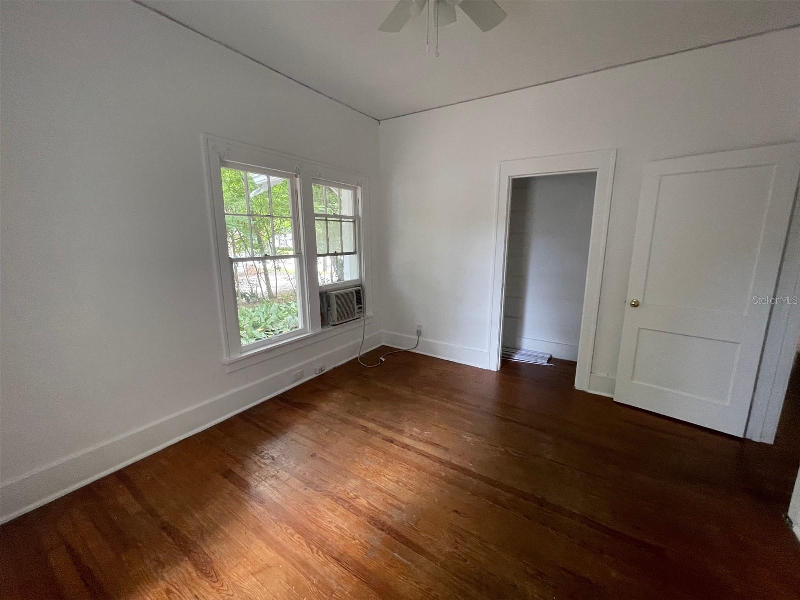 Image 13 of 15 For 2635 University Avenue