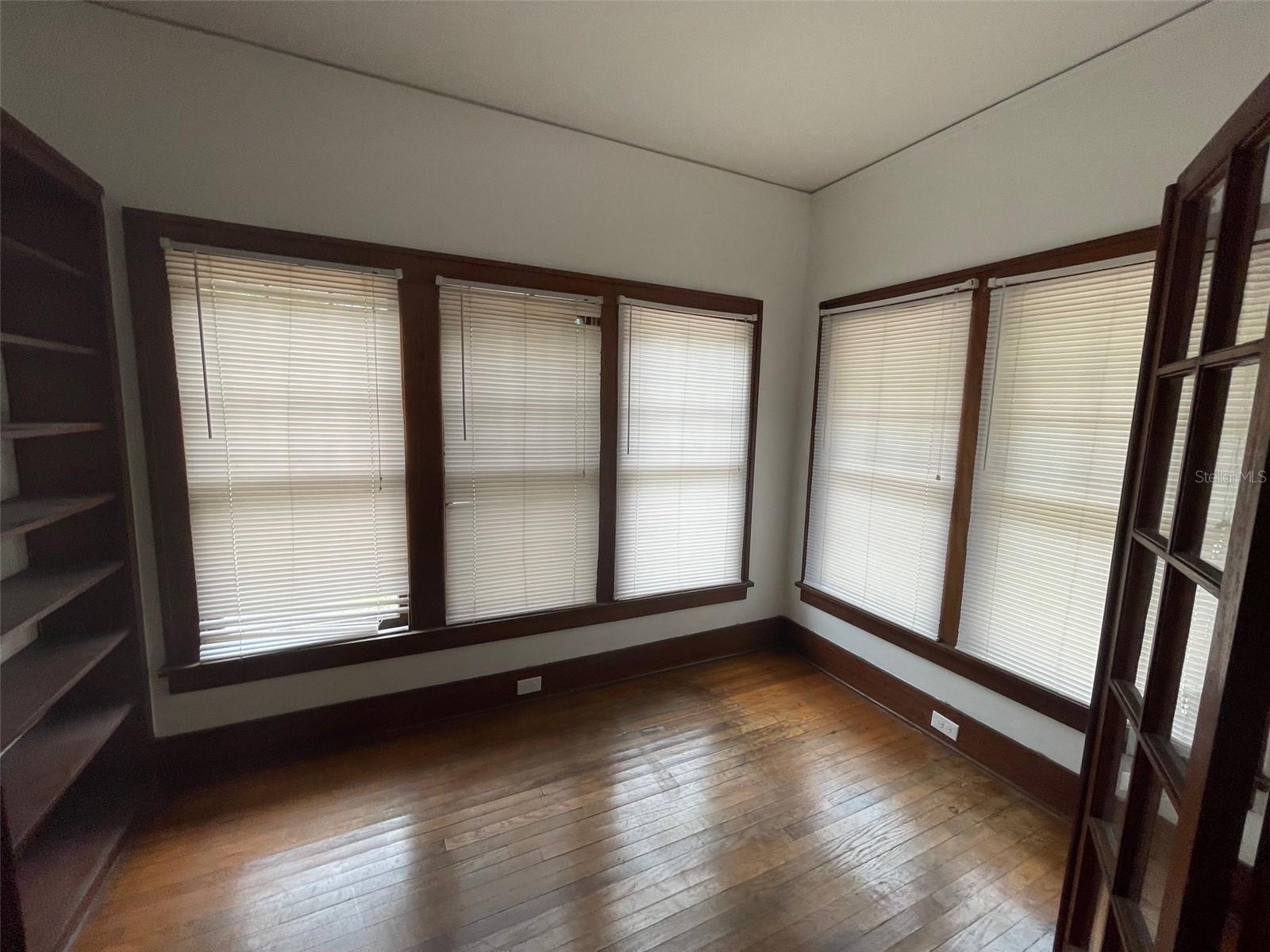 Image 3 of 15 For 2635 University Avenue